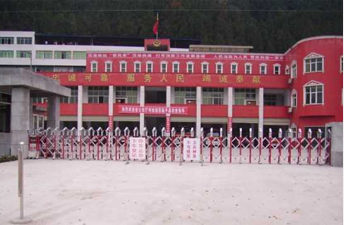 北京丰台区北京丰台区巴中平昌消防大队伸缩门